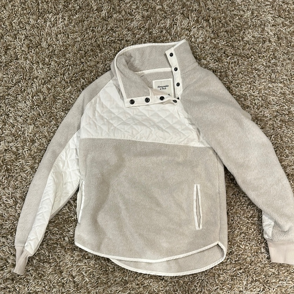 Abercrombie & Fitch Tan and White Cowl Neck Sweater with Cozy Fleece